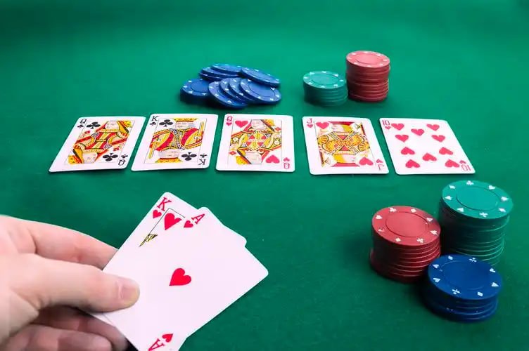 Bangladesh mobile live casino layout with privacy and account safety cues